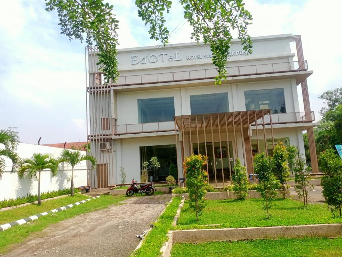 Oyo 90102 Edotel Hotel By Dbest Hospitality Bandung Luaran gambar
