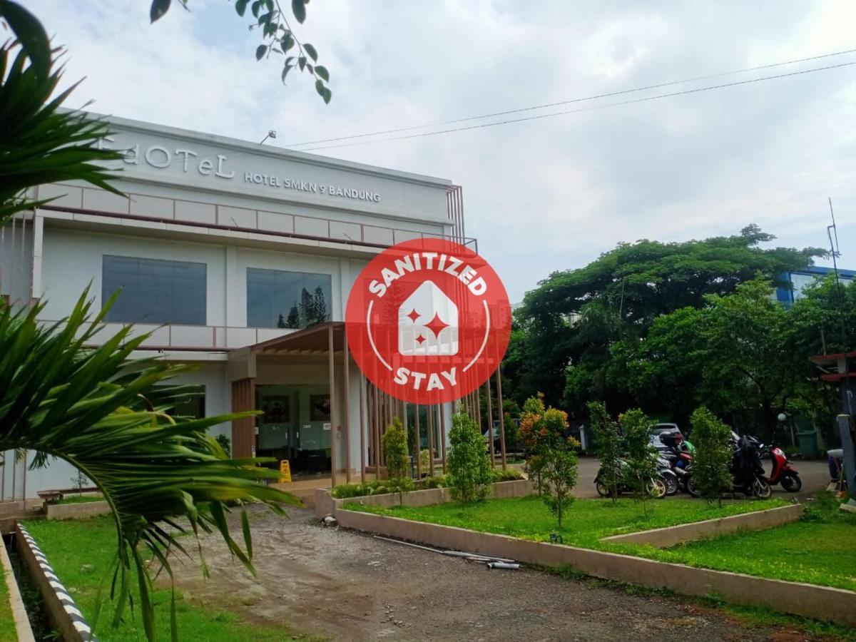 Oyo 90102 Edotel Hotel By Dbest Hospitality Bandung Luaran gambar