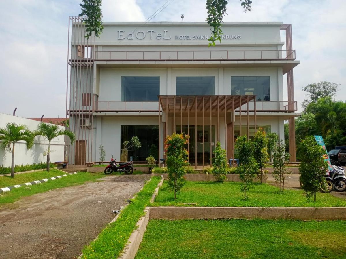Oyo 90102 Edotel Hotel By Dbest Hospitality Bandung Luaran gambar